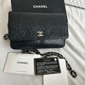 Chanel WOC silver lambskin